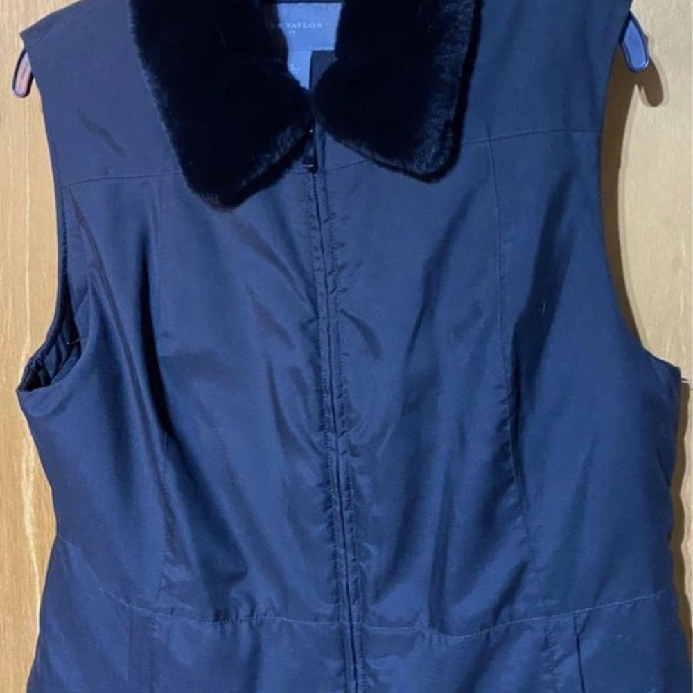 Ann Taylor Women's Vest, Size Large